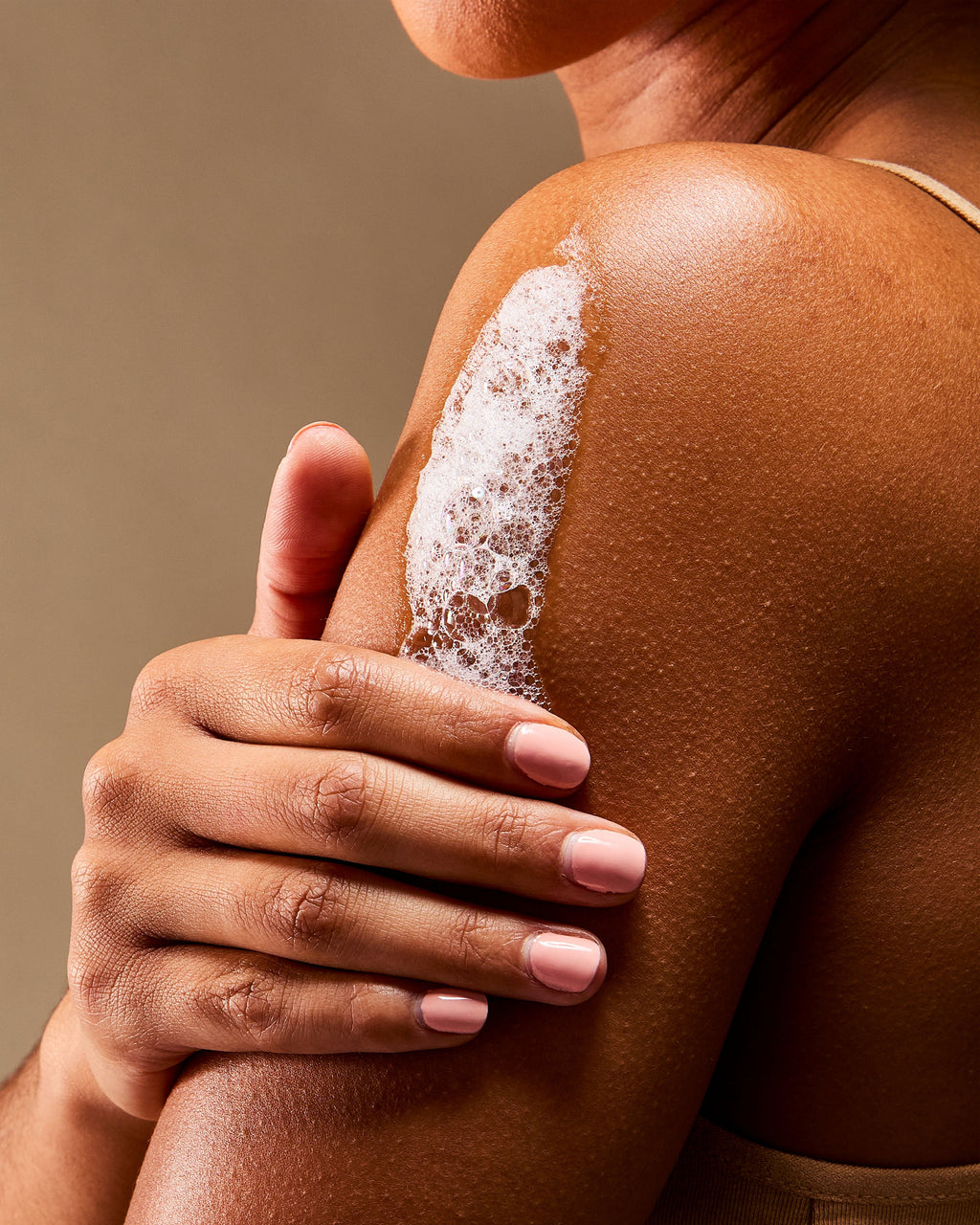 Dewy & Delicate Body Wash